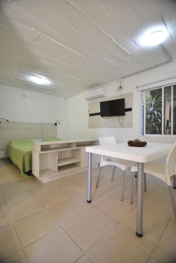 Las Maras Suites Viedma Bagian luar foto