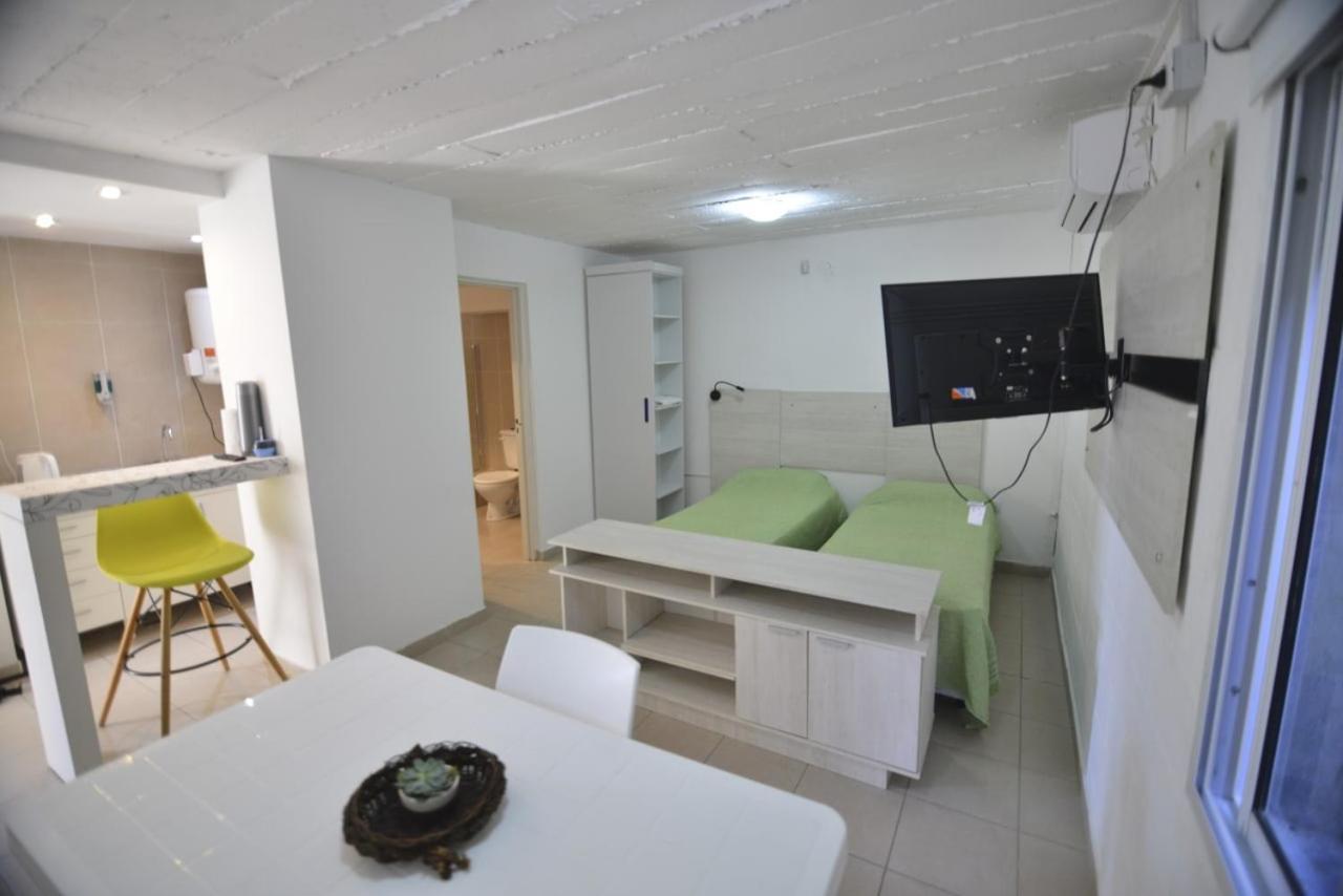Las Maras Suites Viedma Bagian luar foto