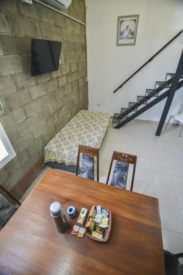 Las Maras Suites Viedma Bagian luar foto
