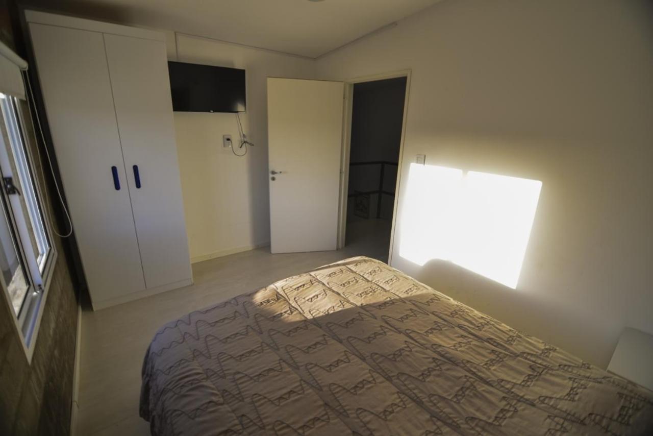 Las Maras Suites Viedma Bagian luar foto